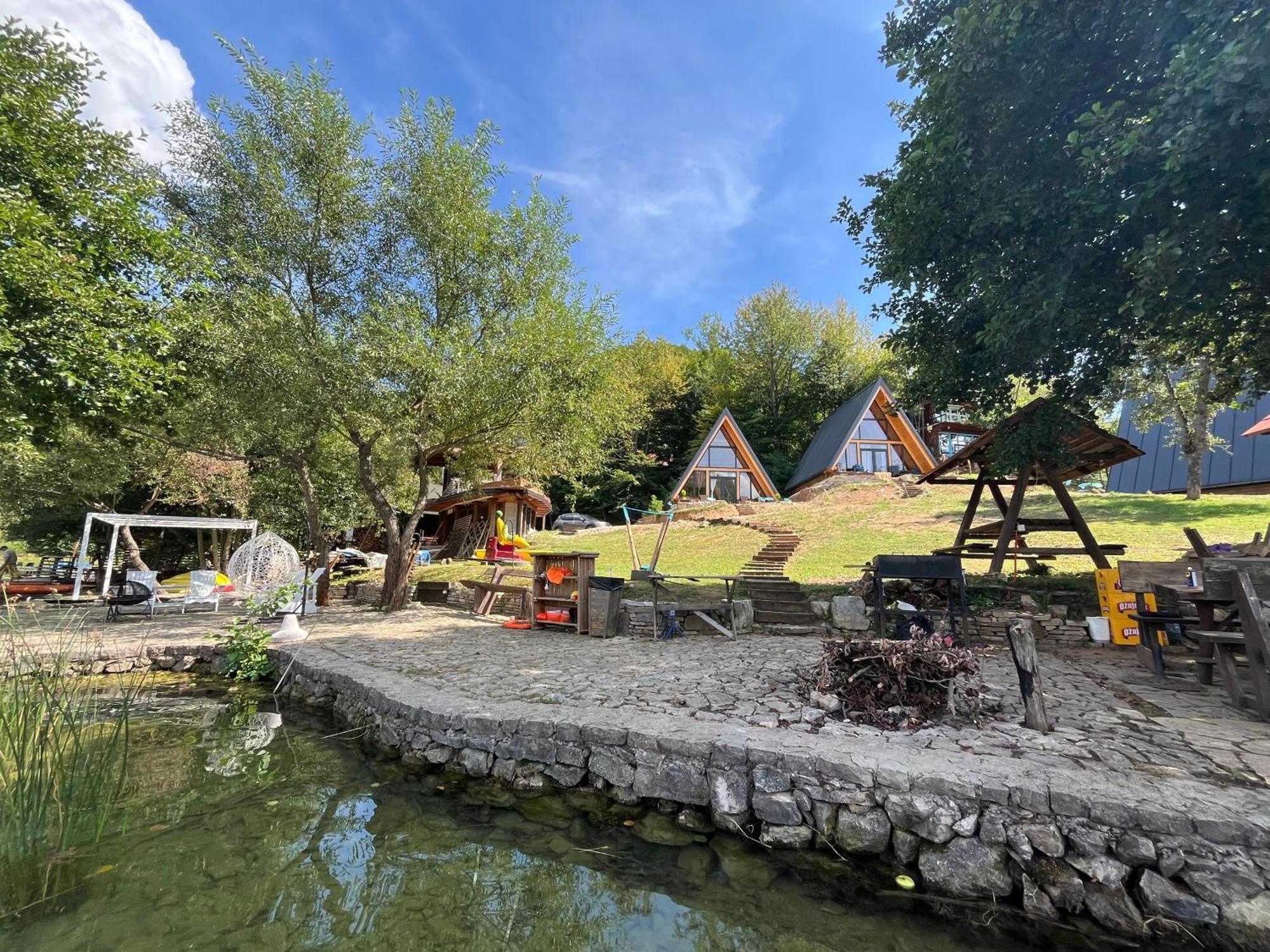 Vikendica - Rajski Poluotok Jajce Esterno foto