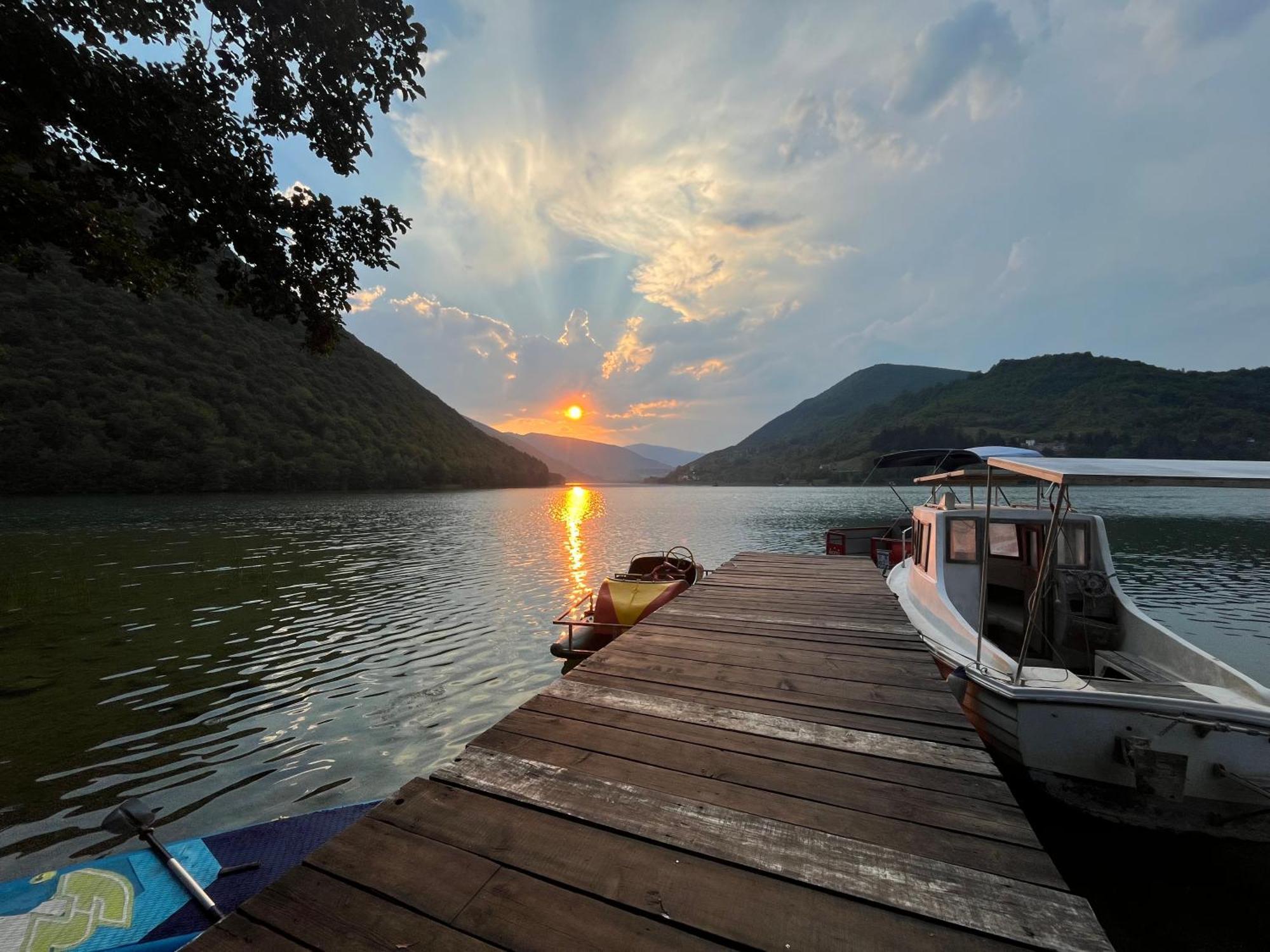 Vikendica - Rajski Poluotok Jajce Esterno foto
