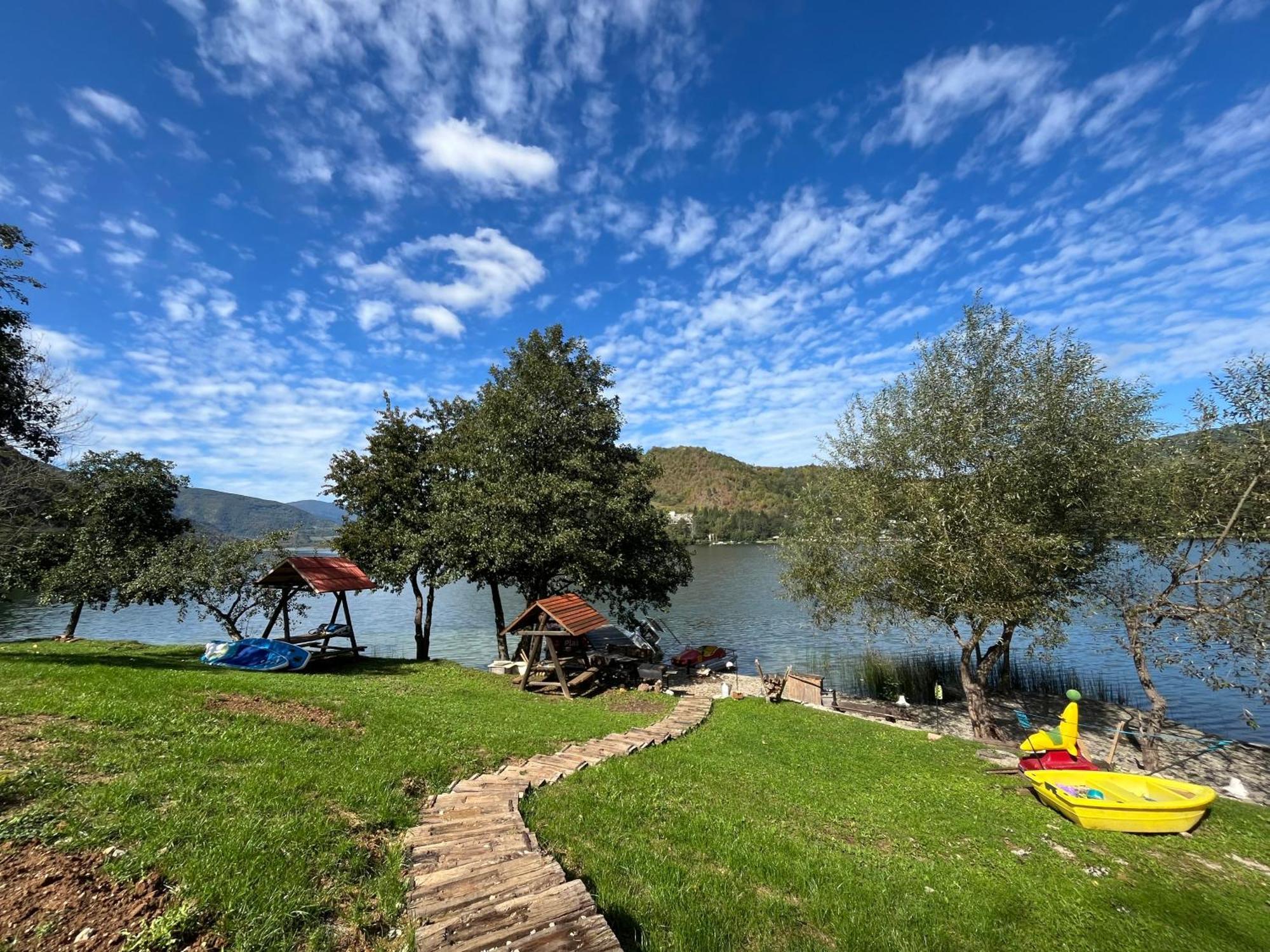 Vikendica - Rajski Poluotok Jajce Esterno foto