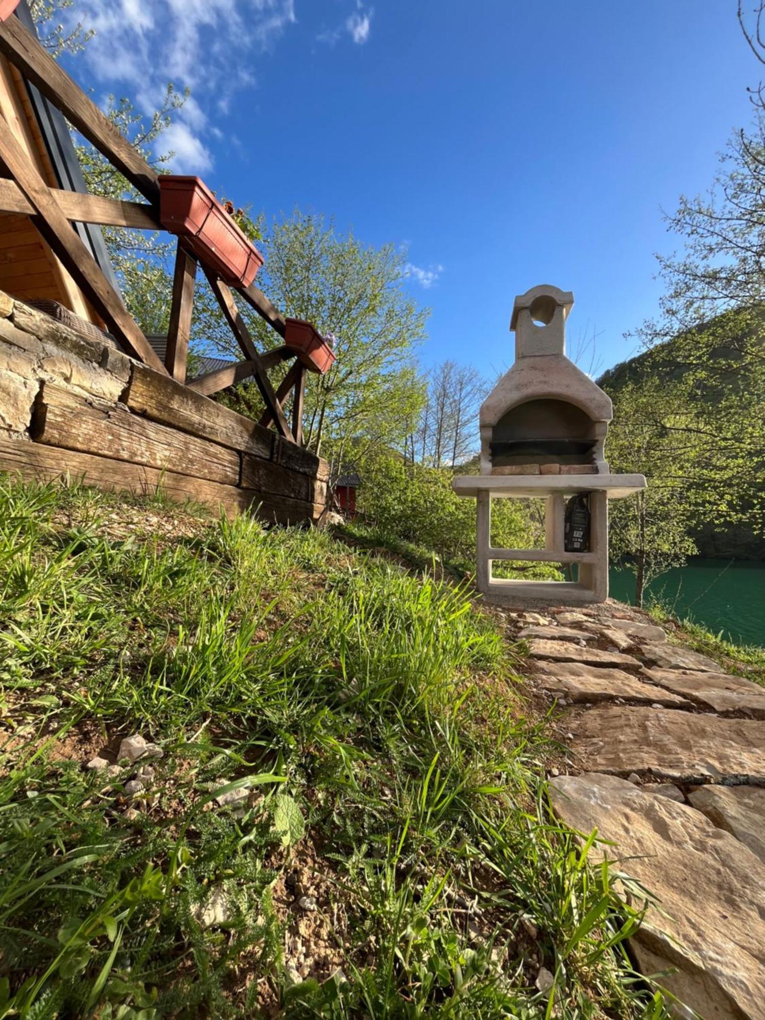Vikendica - Rajski Poluotok Jajce Esterno foto